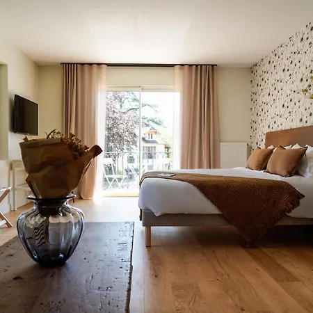 Le Mouton Bleu Hotel 4*