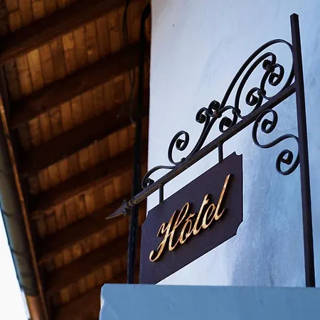 Le Mouton Bleu Hotel